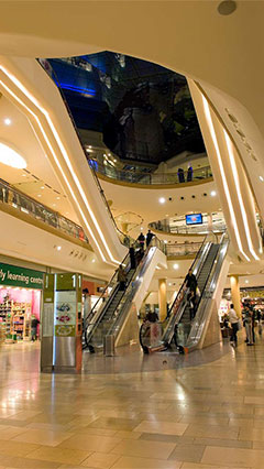 Soluţii de iluminat de primă clasă pentru centre comerciale - Philips
