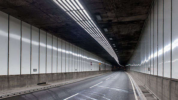 Tunelul Meir iluminat cu sistem de iluminat pentru tuneluri de la Philips