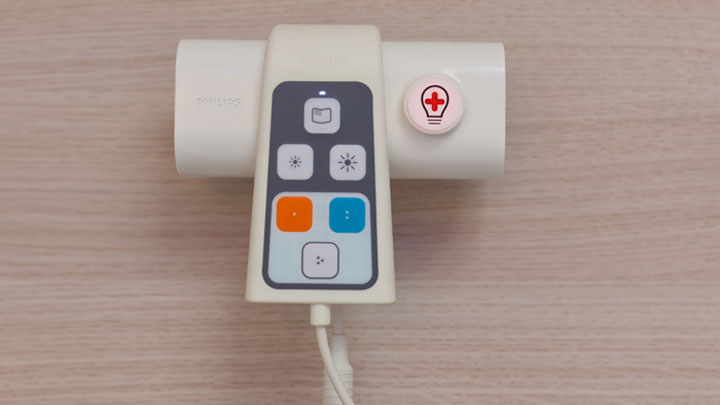 Un controller dintr-un salon pentru pacienţi healwell