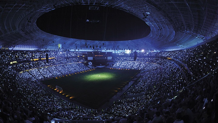 ArenaVision: permite utilizarea controlerelor externe de evenimente pentru iluminatul stadioanelor