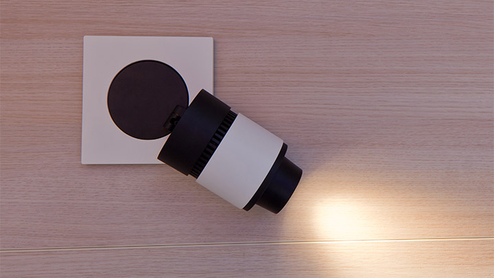 Reflectorul cu LED HealWell de la Philips Lighting îmbunătăţeşte experienţa pacienţilor printr-o lumină pentru citit personalizată.