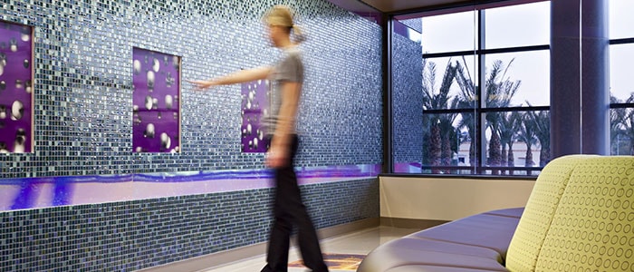 Spital iluminat cu sistem de iluminat Philips