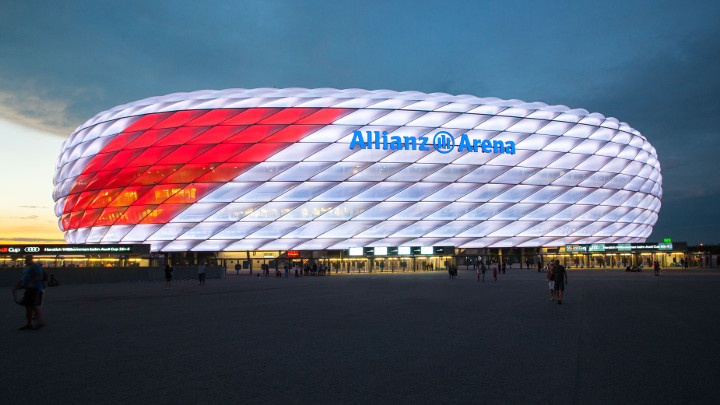 Philips LED Sonderbeleuchtung Allianz Arena zum Audi Cup – Iluminat pentru manifestații sportive