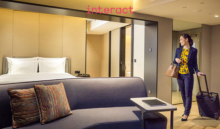 Interact Hospitality – scene de iluminat, care îmbunătățește starea de spirit, din camerele de hotel