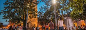 Piața Cetății restaurată cu lumină